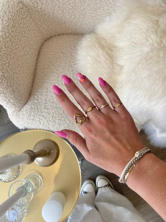 AMOUR ring